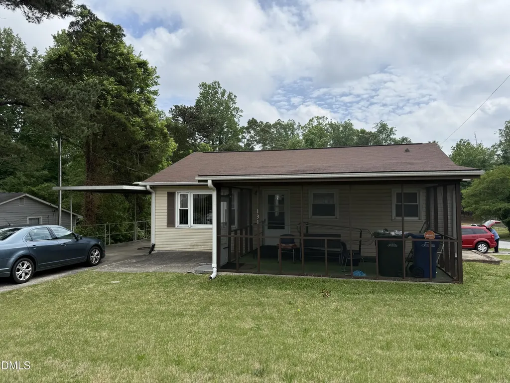 131 Robbins Avenue Jamestown NC 27282