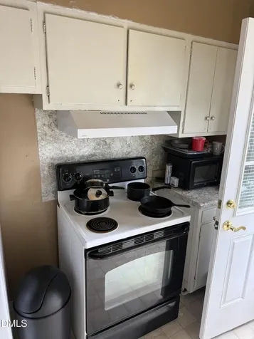 131 Robbins Avenue Jamestown NC 27282