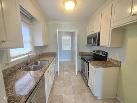 19 Atlantic Avenue Benson NC 27504