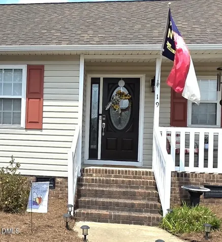 19 Atlantic Avenue Benson NC 27504