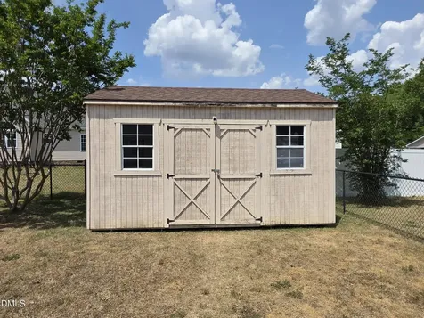 19 Atlantic Avenue Benson NC 27504