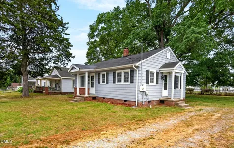 994 Maple Street Henderson NC 27536