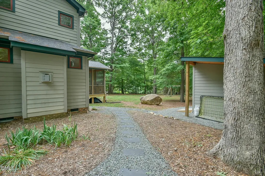 612 Highland Trail Chapel Hill NC 27516
