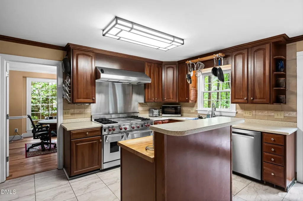 8824 Woodyhill Road Raleigh NC 27613
