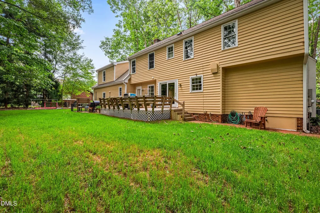 8824 Woodyhill Road Raleigh NC 27613