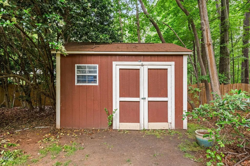 8824 Woodyhill Road Raleigh NC 27613