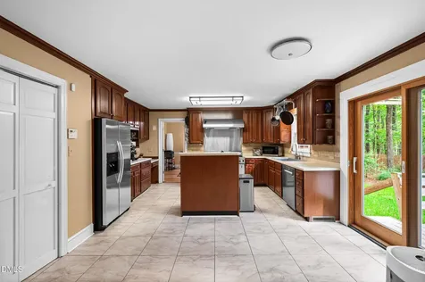 8824 Woodyhill Road Raleigh NC 27613