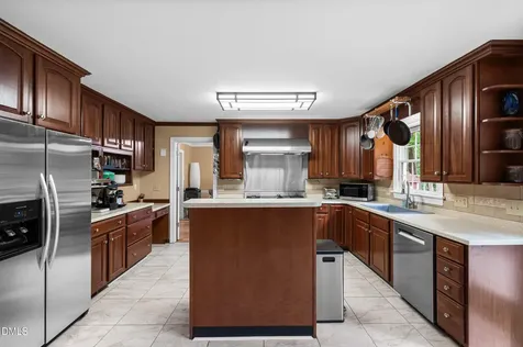 8824 Woodyhill Road Raleigh NC 27613