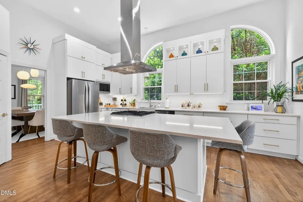 114 Frehold Court Cary NC 27519