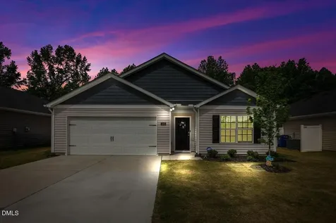 1441 N Wilshire Court Kinston NC 28504