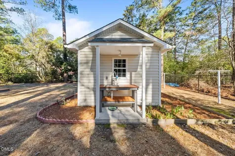 7980 Glasgow Drive Laurinburg NC 28352
