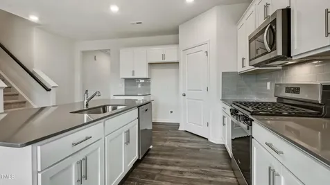 914 Comice Pear Way Willow Springs NC 27592