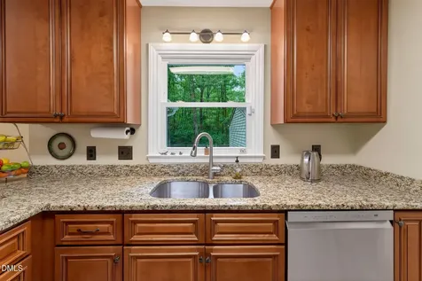 12 Drakesway Court Durham NC 27713