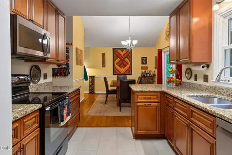 12 Drakesway Court Durham NC 27713