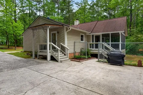 12 Drakesway Court Durham NC 27713