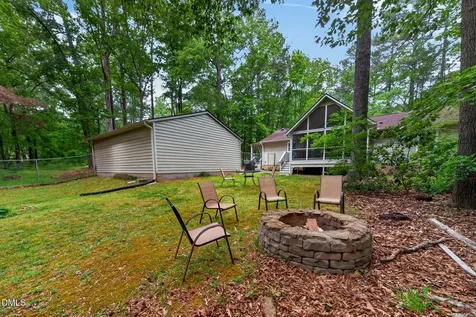 12 Drakesway Court Durham NC 27713