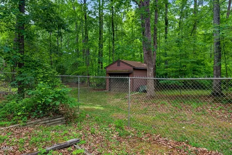 12 Drakesway Court Durham NC 27713