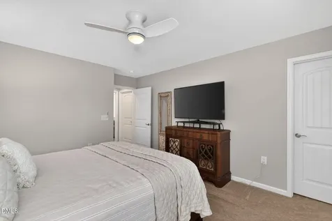 6 Currituck Lane Durham NC 27703