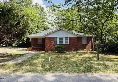 307 Byrd Street Clinton NC 28328