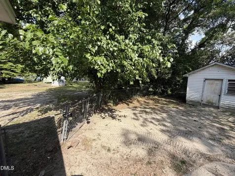 307 Byrd Street Clinton NC 28328