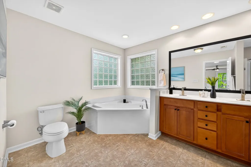 105 Oakbeech Court Holly Springs NC 27540