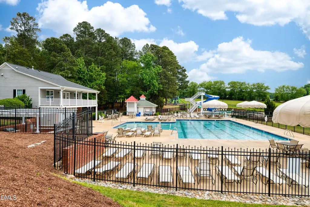 105 Oakbeech Court Holly Springs NC 27540
