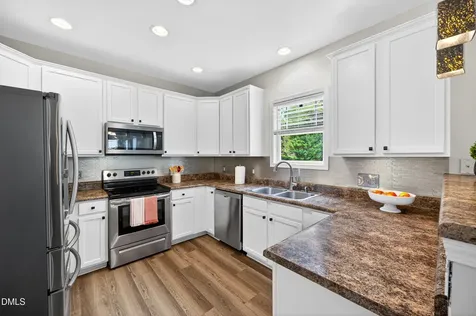 105 Oakbeech Court Holly Springs NC 27540