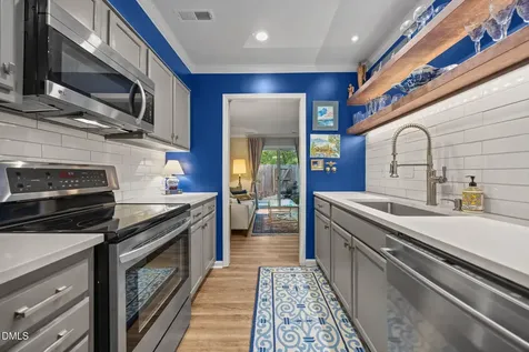 13 Hartford Court Durham NC 27707