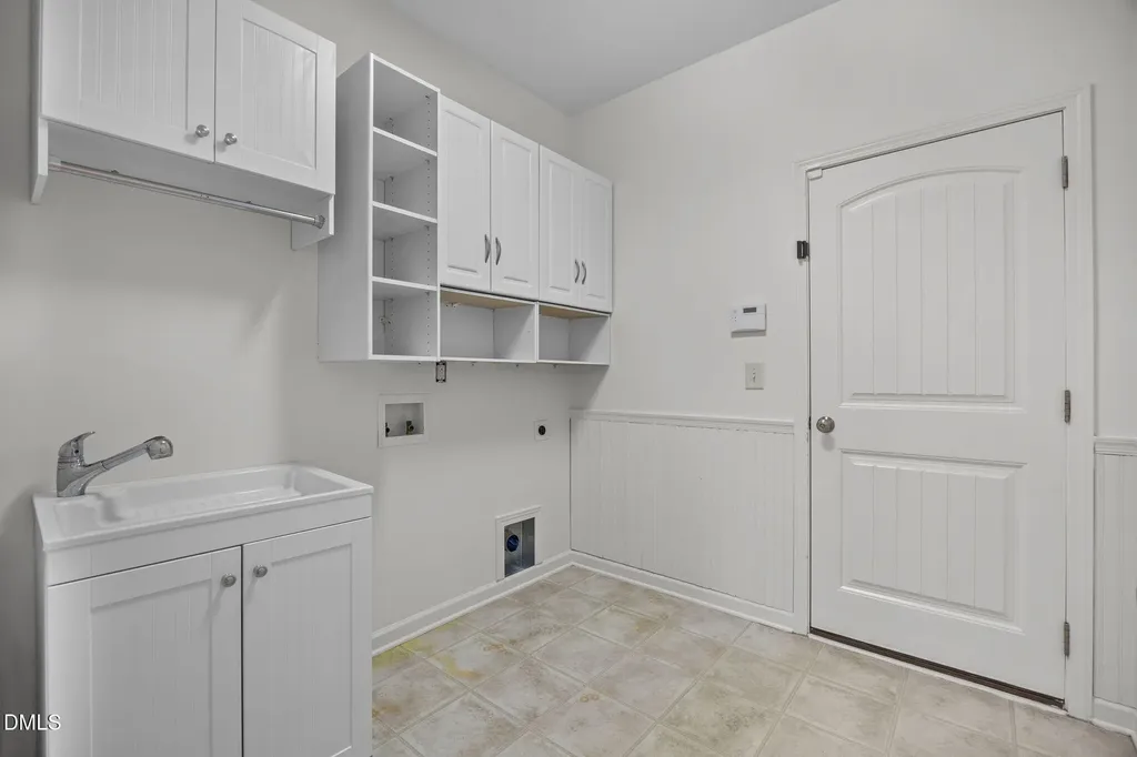 729 Lake Artesia Lane Fuquay Varina NC 27526