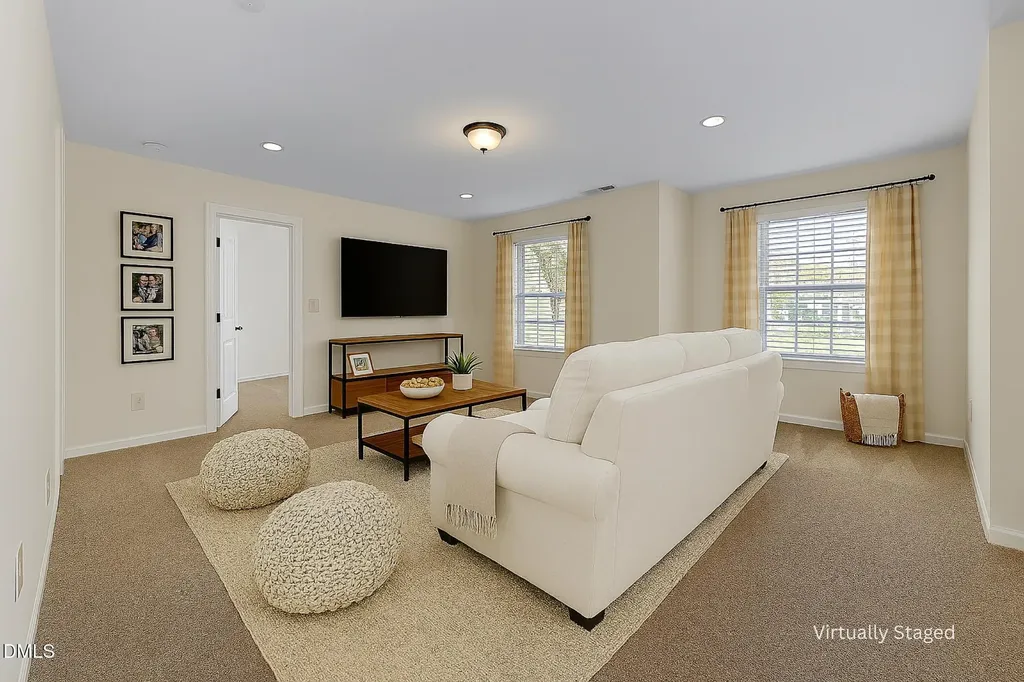 729 Lake Artesia Lane Fuquay Varina NC 27526