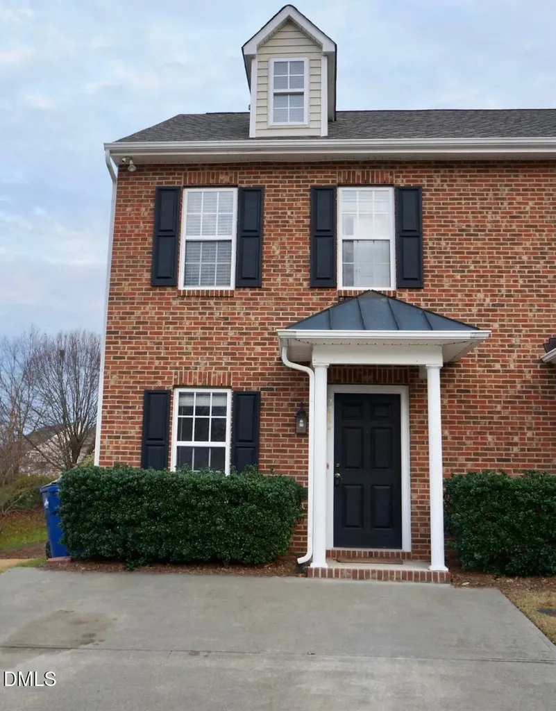 2444 Pumpkin Ridge Way Raleigh NC 27604