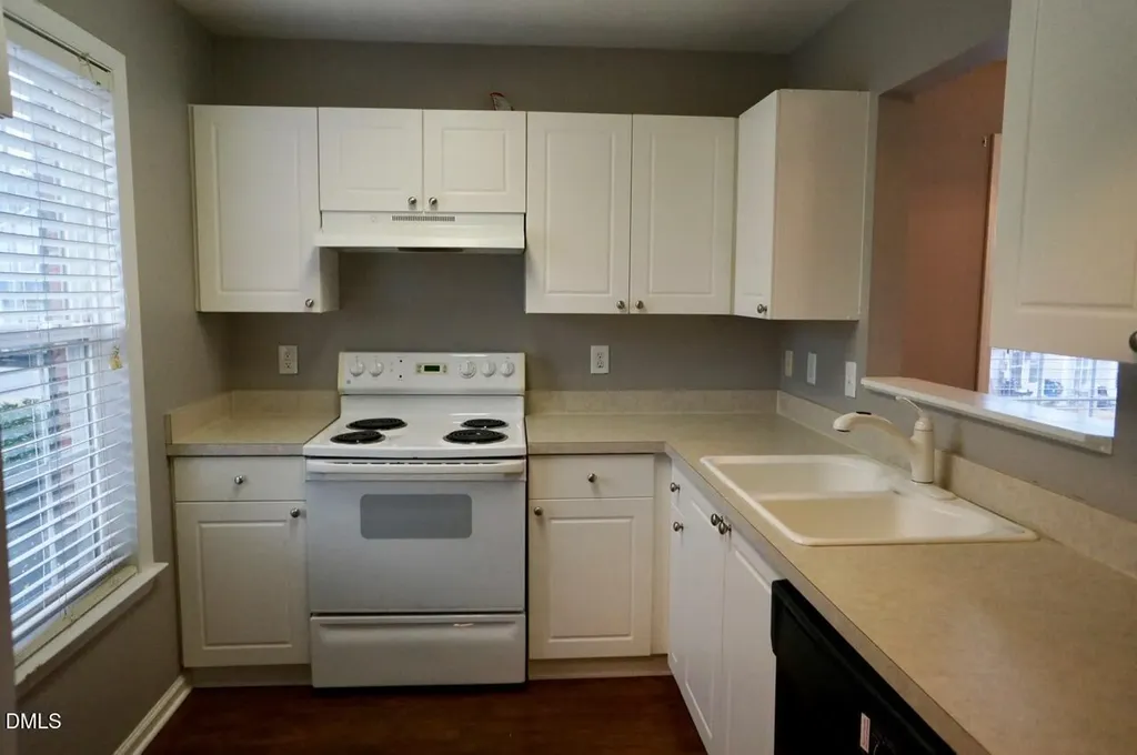 2444 Pumpkin Ridge Way Raleigh NC 27604