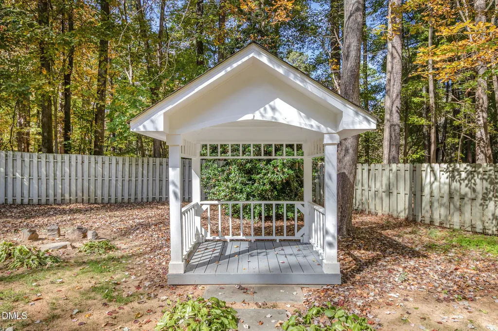 5419 Valinda Drive Chapel Hill NC 27514