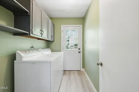 1302 Springlawn Court Raleigh NC 27609