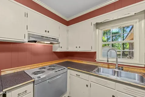 112 Florence Street Graham NC 27253