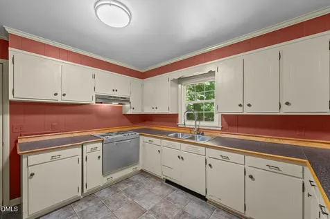 112 Florence Street Graham NC 27253