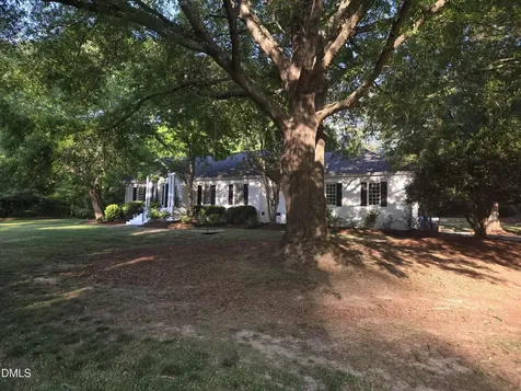 5516 Den Heider Way Raleigh NC 27606
