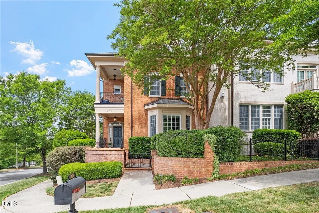 308 W Barbee Chapel Road Chapel Hill NC 27517