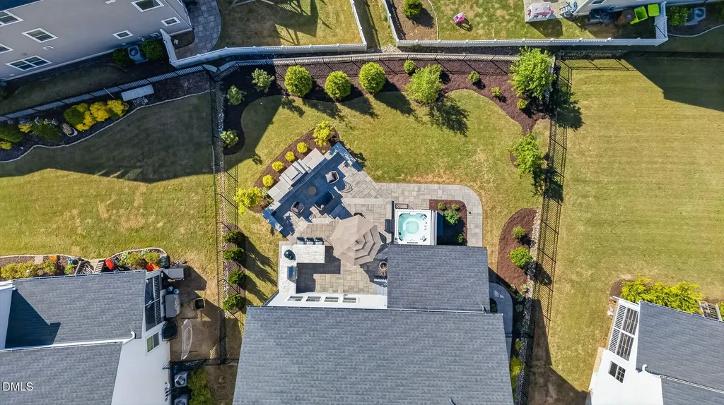 404 Honeyridge Lane Holly Springs NC 27540