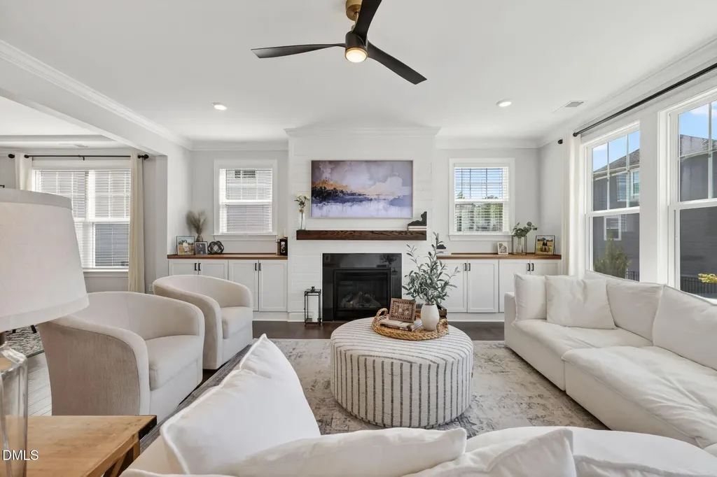 404 Honeyridge Lane Holly Springs NC 27540