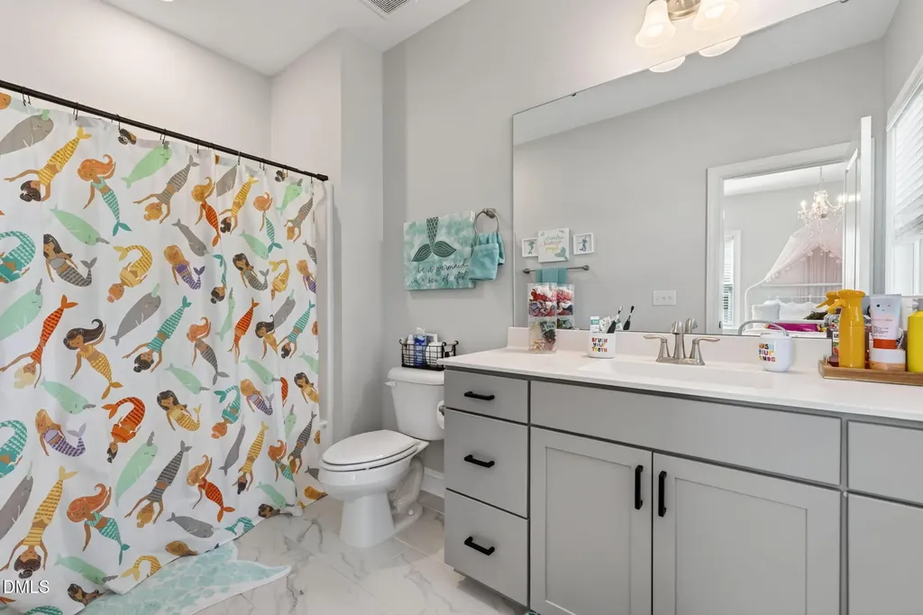 404 Honeyridge Lane Holly Springs NC 27540