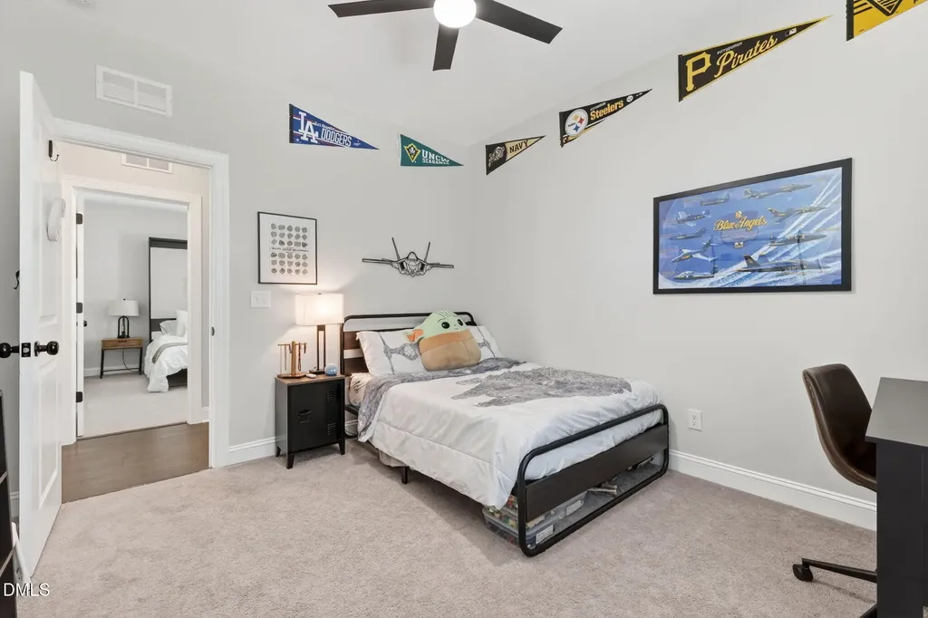 404 Honeyridge Lane Holly Springs NC 27540