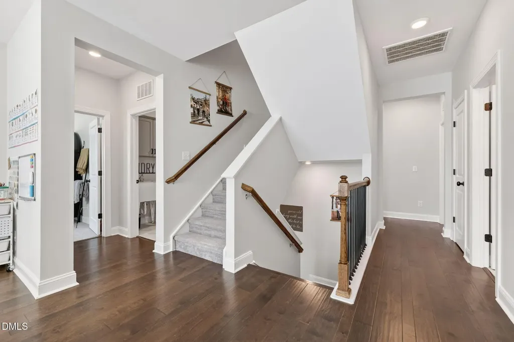 404 Honeyridge Lane Holly Springs NC 27540