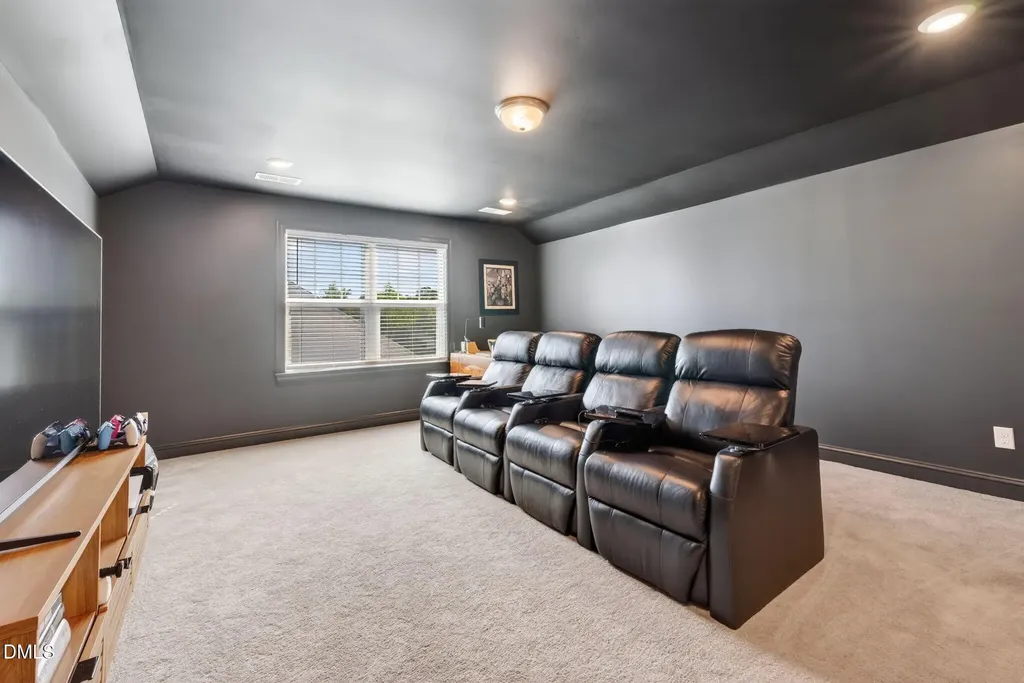 404 Honeyridge Lane Holly Springs NC 27540