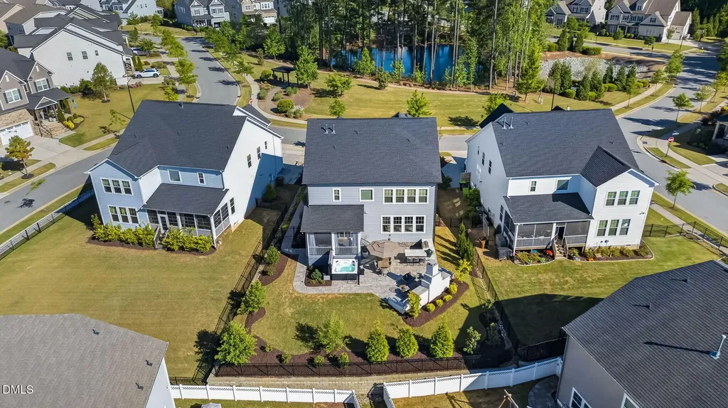 404 Honeyridge Lane Holly Springs NC 27540