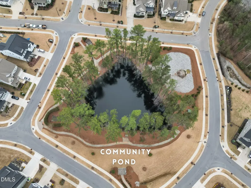 404 Honeyridge Lane Holly Springs NC 27540