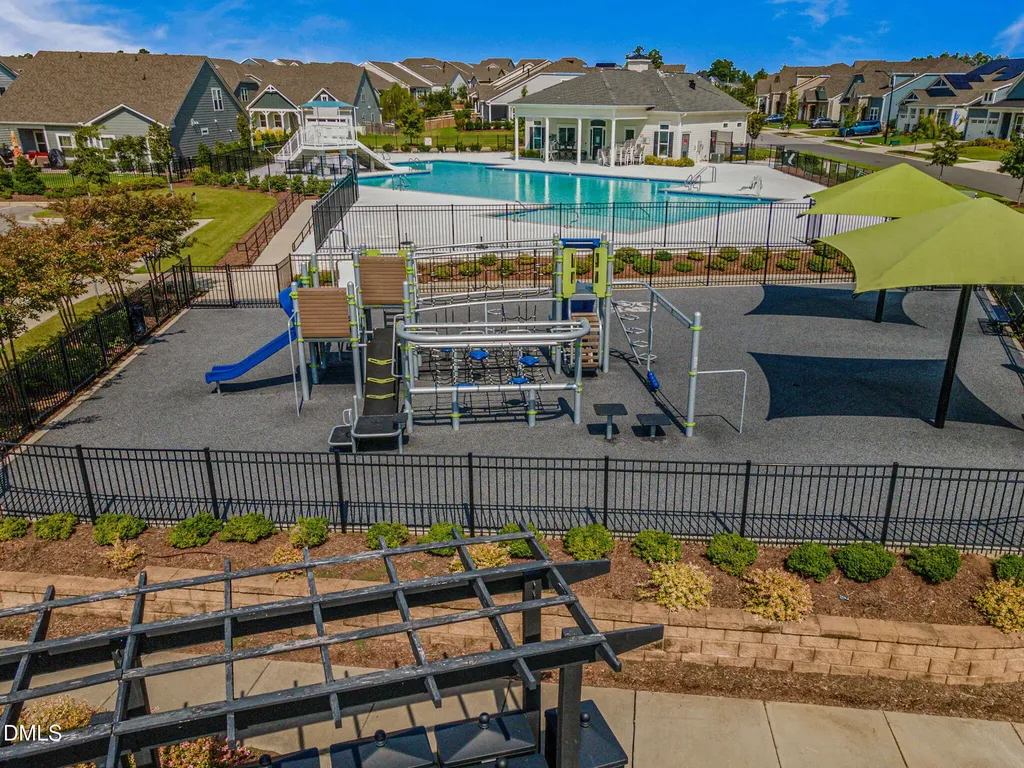 404 Honeyridge Lane Holly Springs NC 27540
