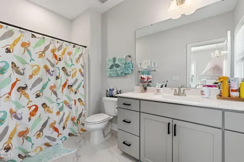 404 Honeyridge Lane Holly Springs NC 27540