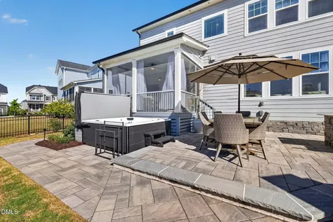 404 Honeyridge Lane Holly Springs NC 27540