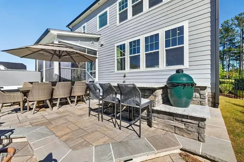 404 Honeyridge Lane Holly Springs NC 27540